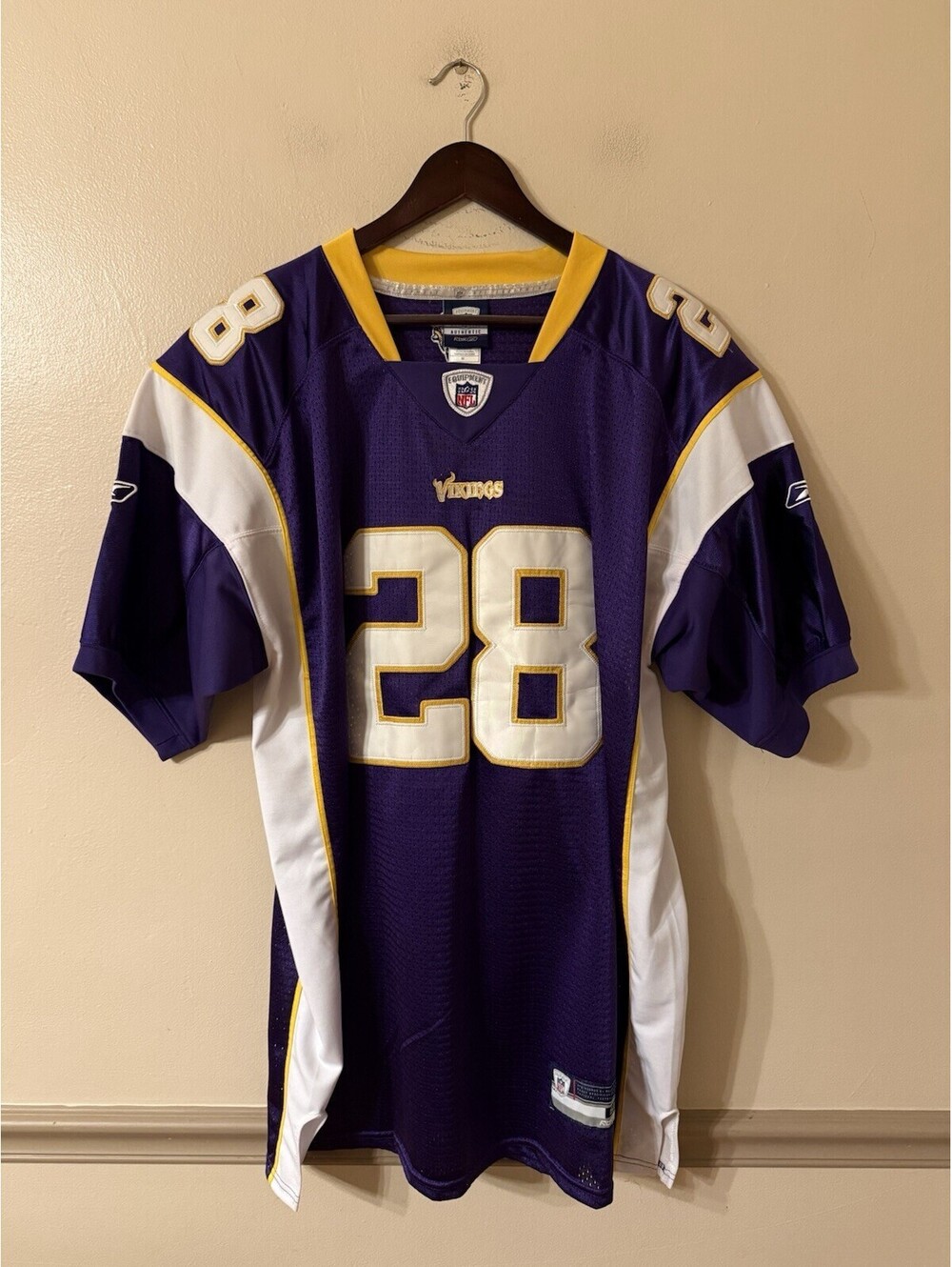 Adrian Peterson Vikings Jersey #28 NFL Reebok Equipment Onfield Size 52